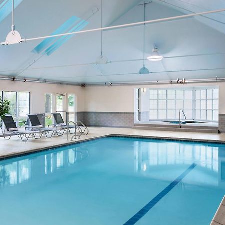 Delta Hotels By Marriott Burlington Esterno foto