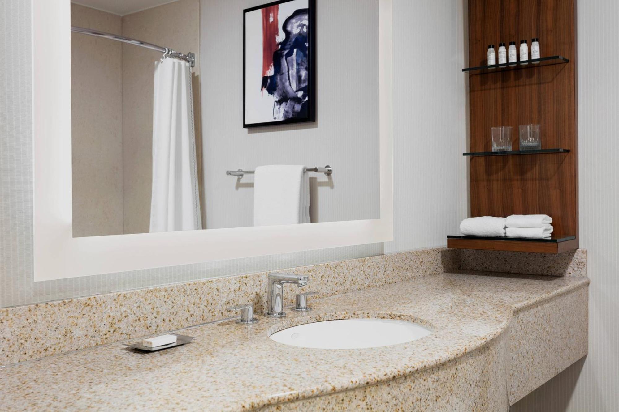 Delta Hotels By Marriott Burlington Esterno foto
