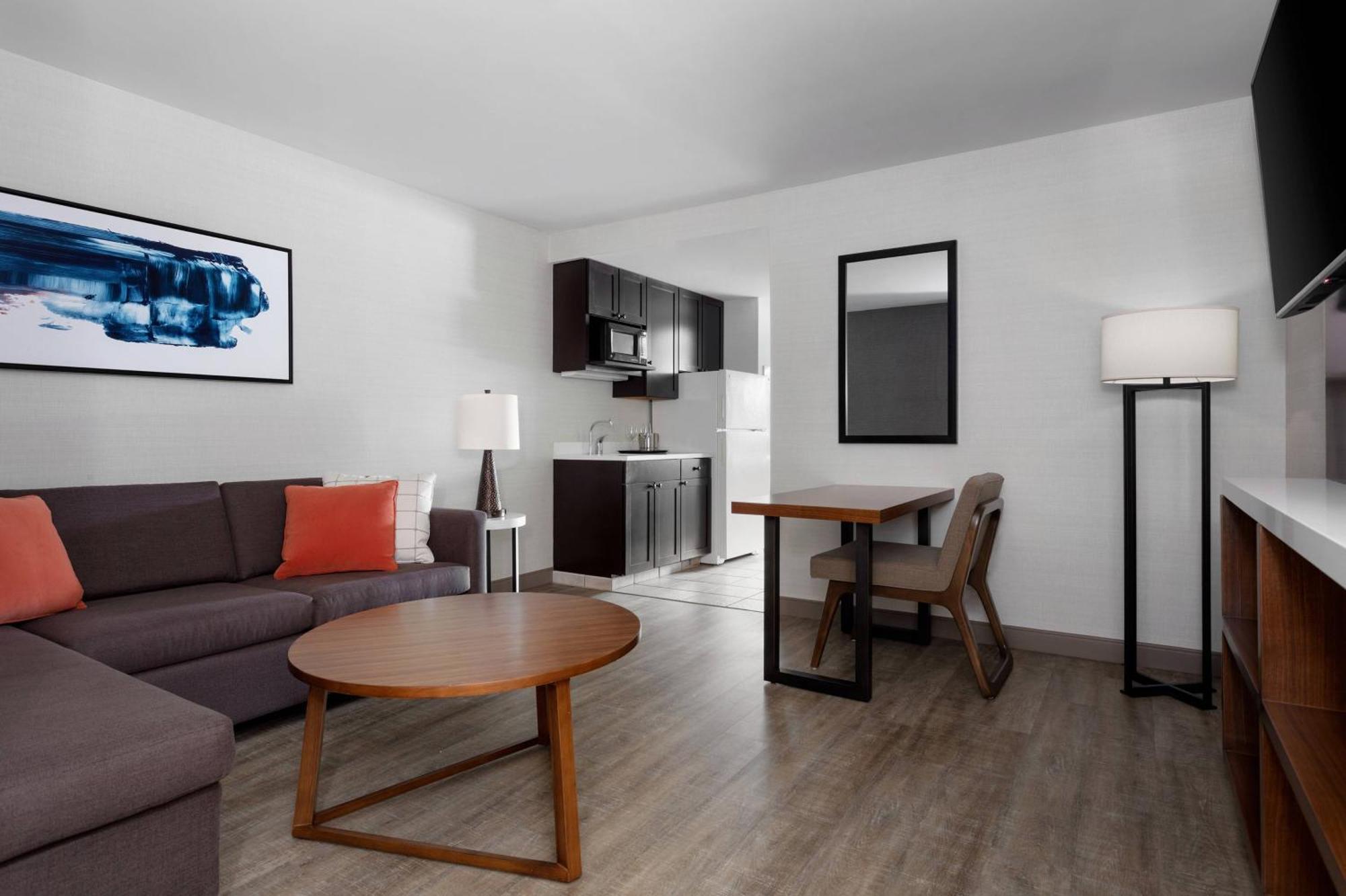 Delta Hotels By Marriott Burlington Esterno foto