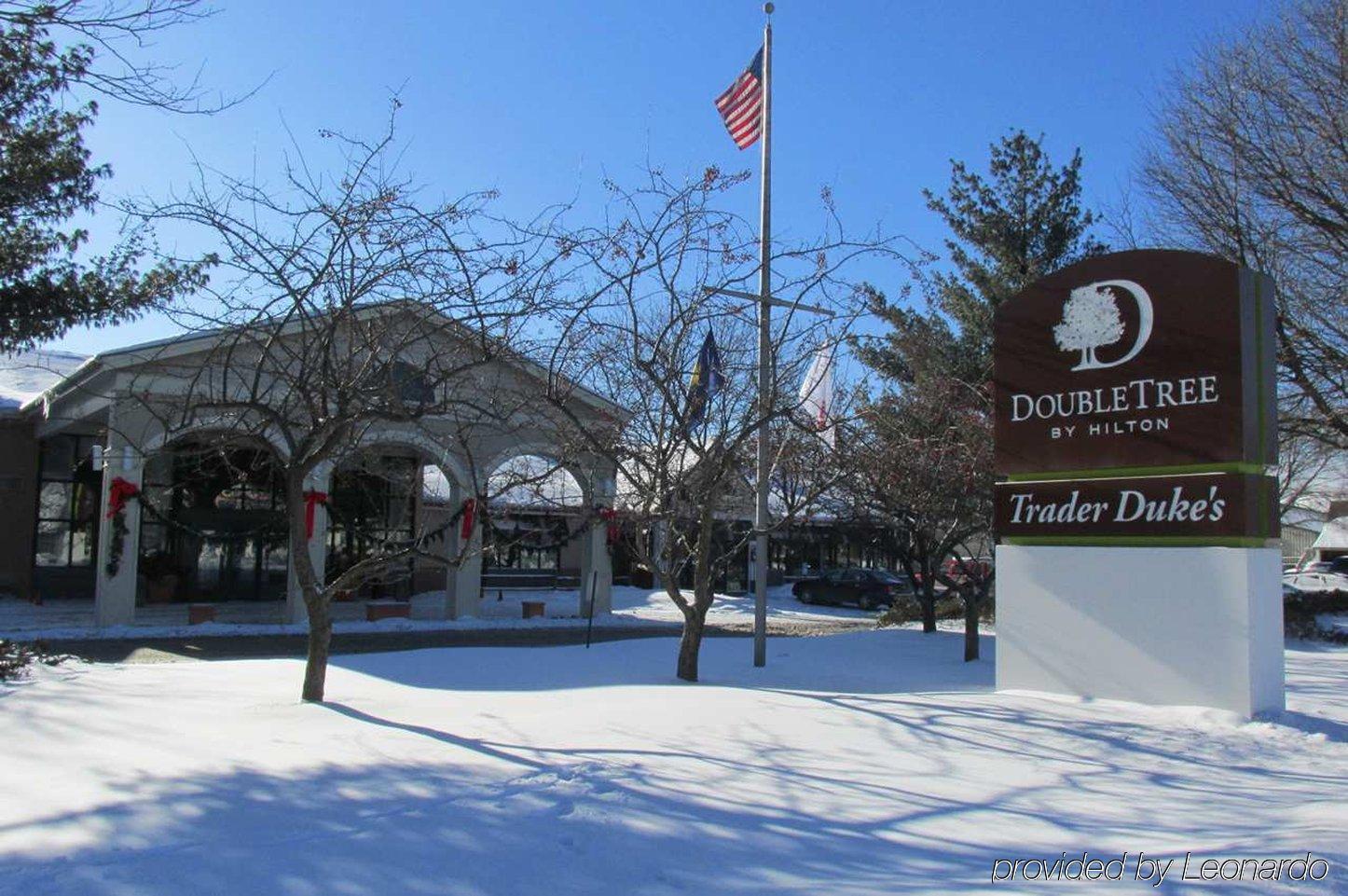 Delta Hotels By Marriott Burlington Esterno foto